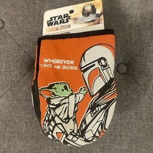 Star Wars Mandalorian Baby Yoda Grogu Oven Mitts